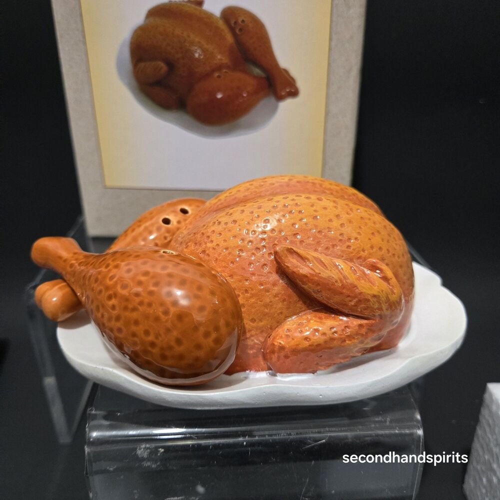 Cracker Barrel Turkey With Legs Salt Pepper Shaker NEW IN BOX 2026